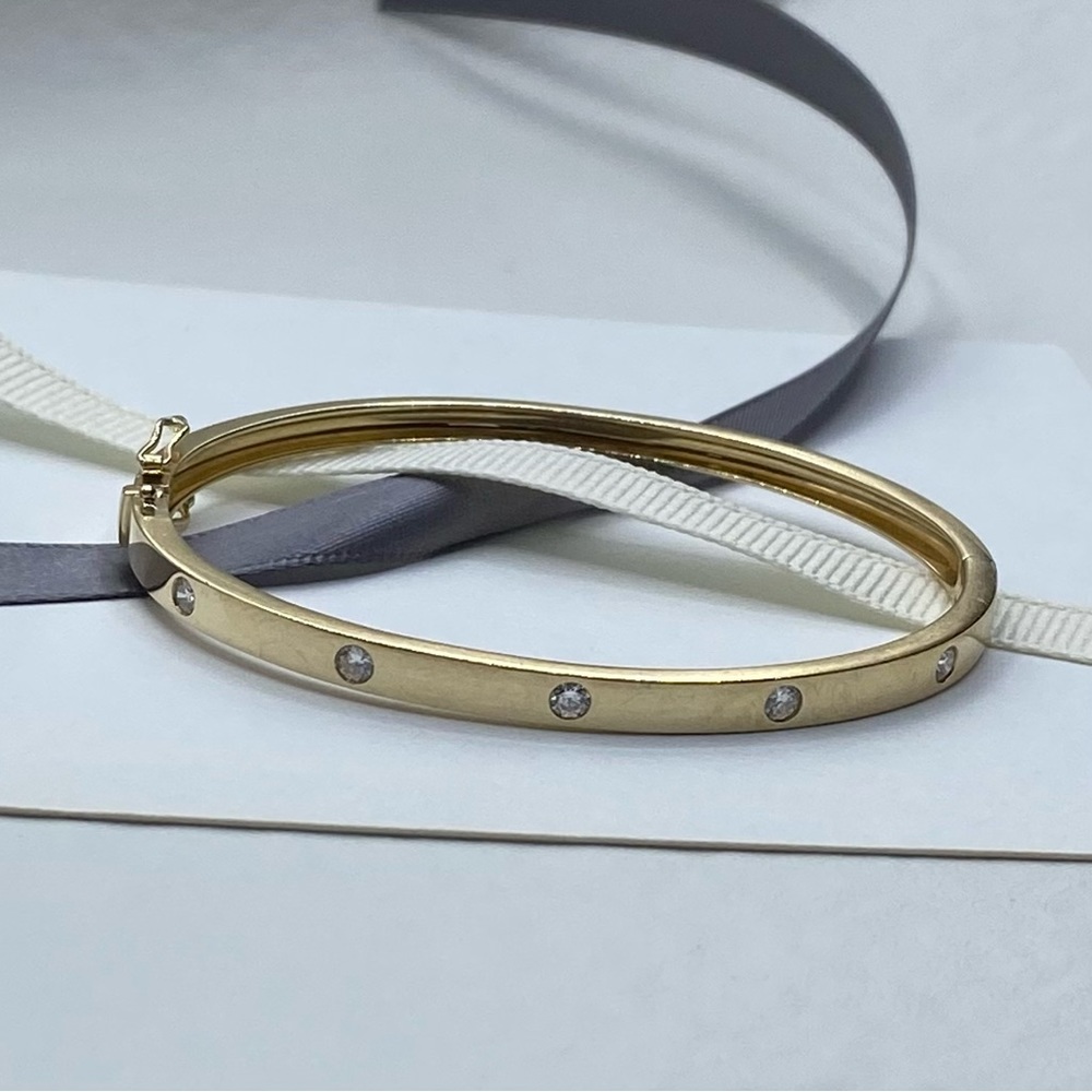 14K Gold & Diamond Bangle